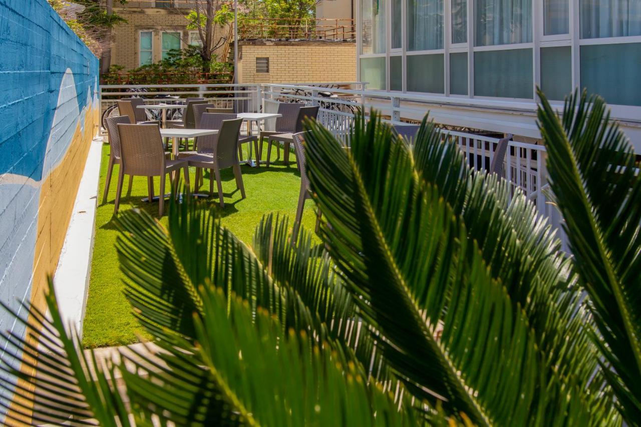 Hotel President'S بيزارو المظهر الخارجي الصورة