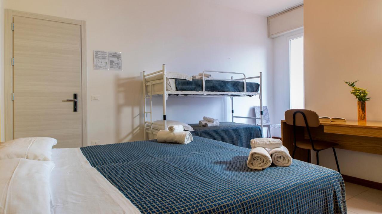 Hotel President'S بيزارو المظهر الخارجي الصورة