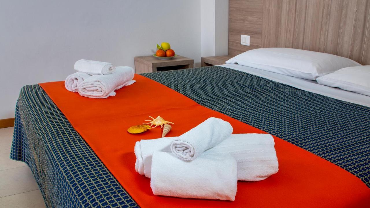 Hotel President'S بيزارو المظهر الخارجي الصورة