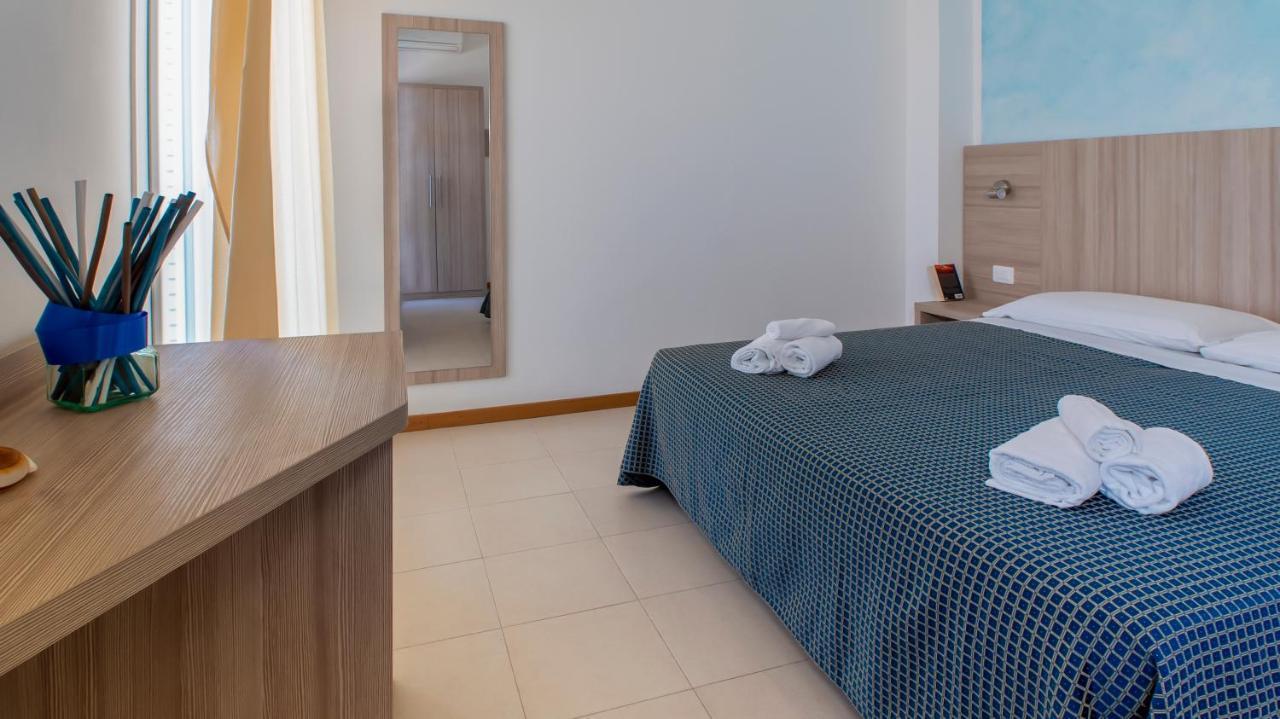 Hotel President'S بيزارو المظهر الخارجي الصورة